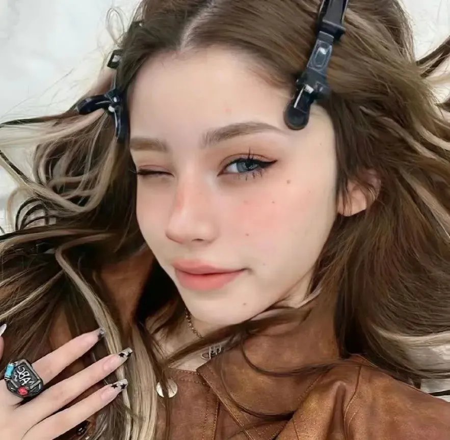 帕里海报